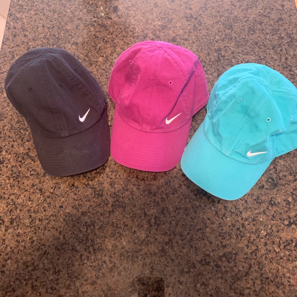 Nike hat bundle